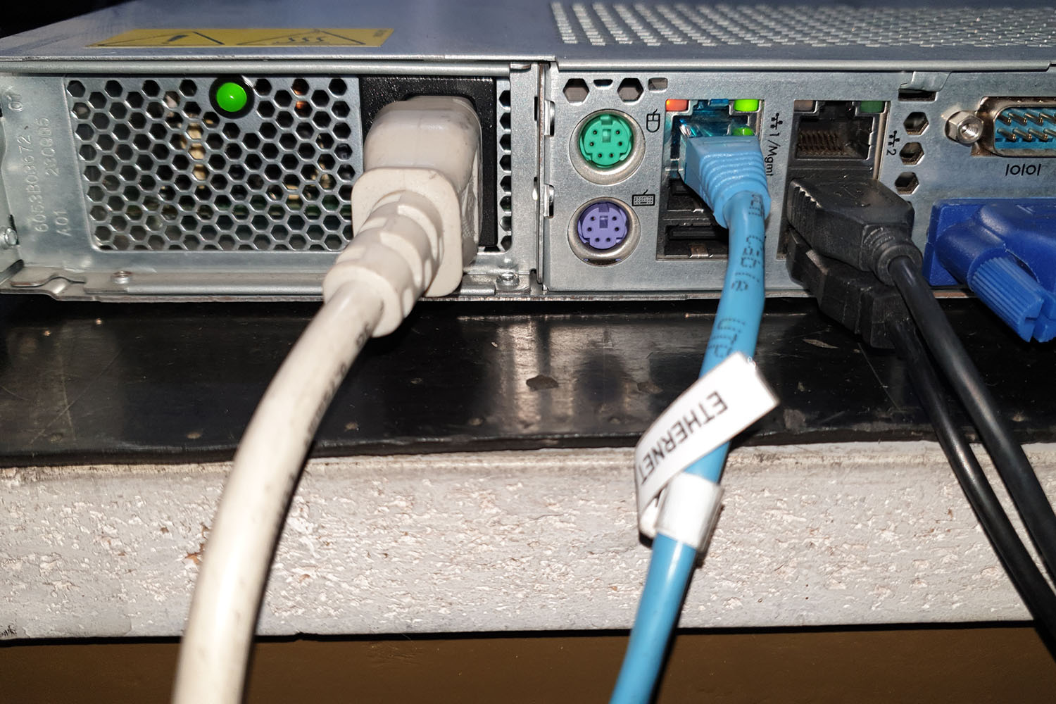 Server Hp ProLiant DL120 G6 Rack Used A 2Gb Memory  HD Graphics