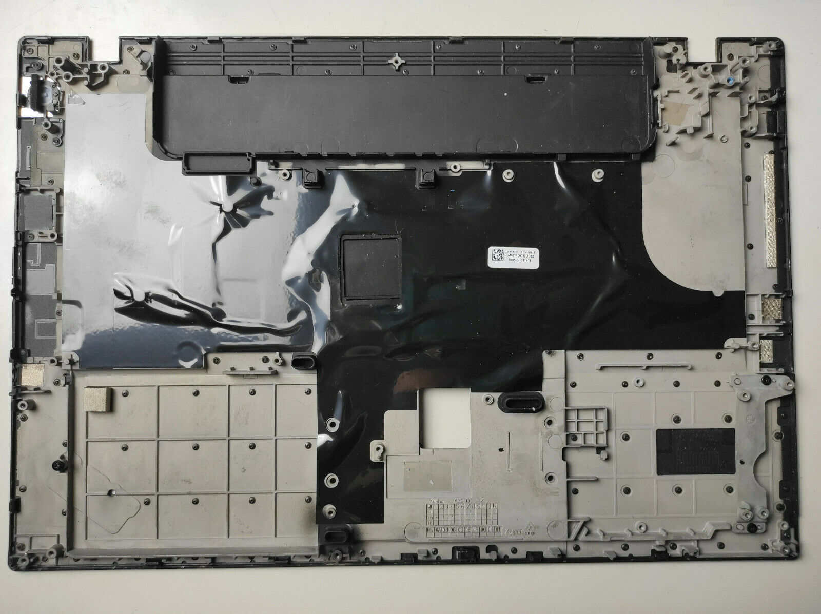 LENOVO SCB0A45688 THINKPAD X240 BOTTOM BASE ASSY Used Used A