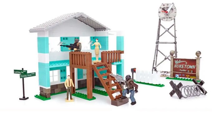 MEGA BLOKS Call Of Duty Collectible Bricks - Playset Nuketown 689pcs