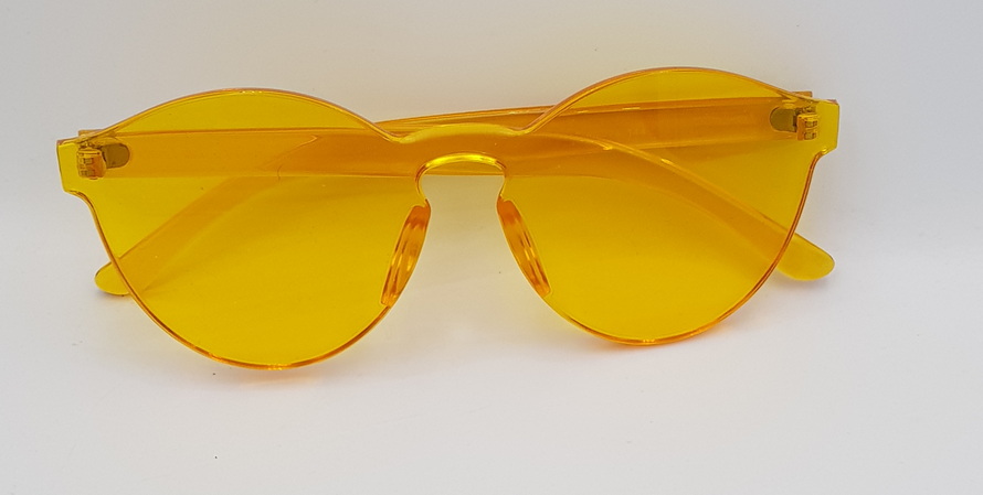 Lux Lenses UK SunGlasses Model 70053 Yellow Round Plastic